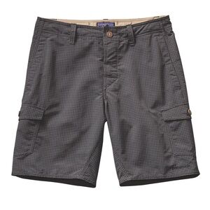 Patagonia (32) Men’s Cargo Wavefarer Shorts in Gray/Black Print Water Repellent